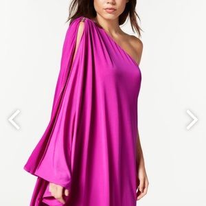 FLOWY ONE SHOULDER DRESS